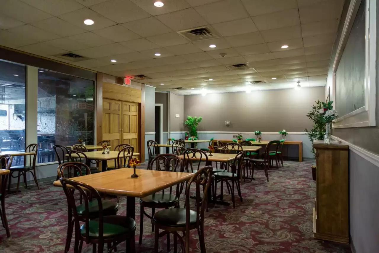 Econo Lodge Auburn Kültér fotó